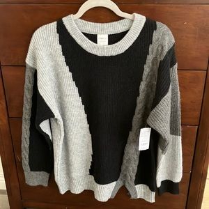 NWT SIMPLE SUZANNE BETRO GRAY/BLACK WOMEN’S PULLOVER SWEATER SIZE S/M